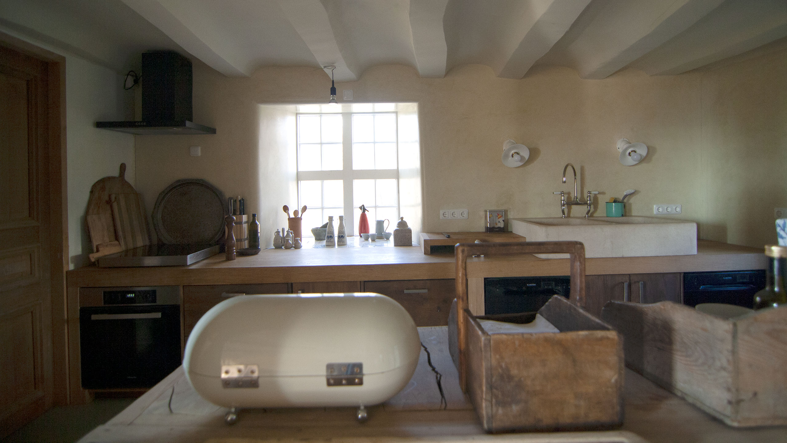 Waterproof Stucco - Country House Kitchen, Overview