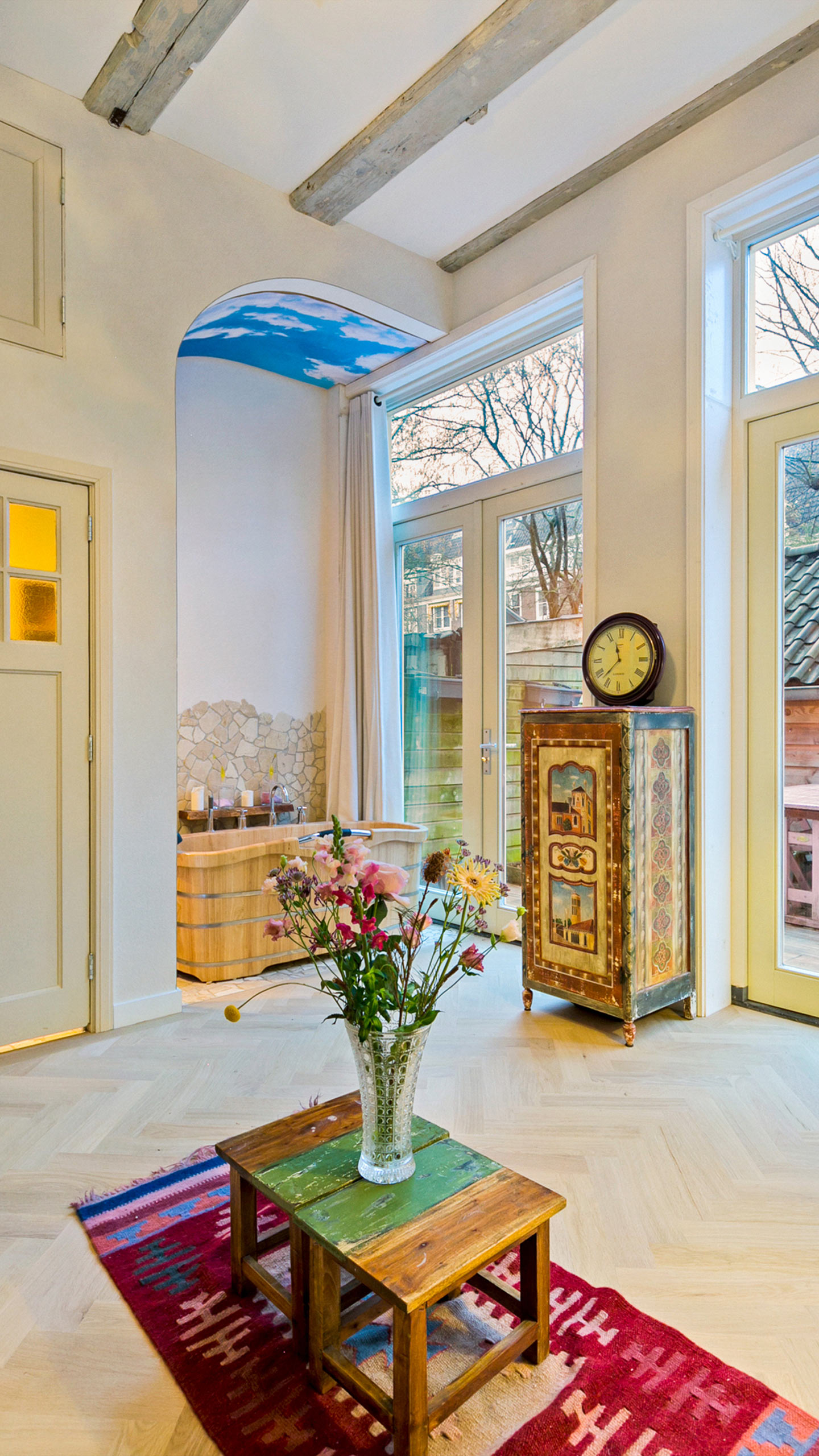 Residential - City apartment, Floated clay and lime plaster