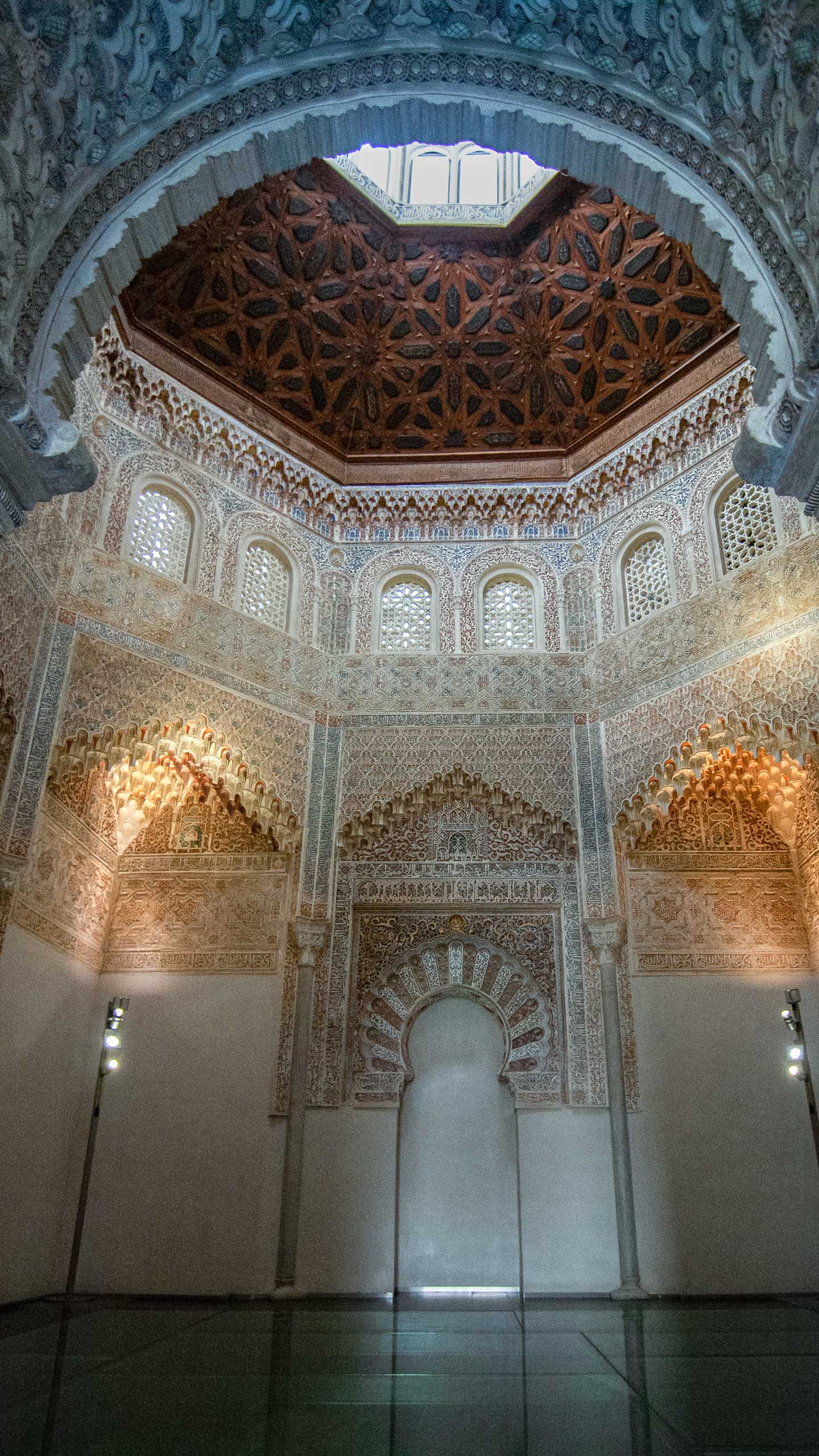 Restauratie - Madrasah Paleis, Gebedsruimte en mihrab