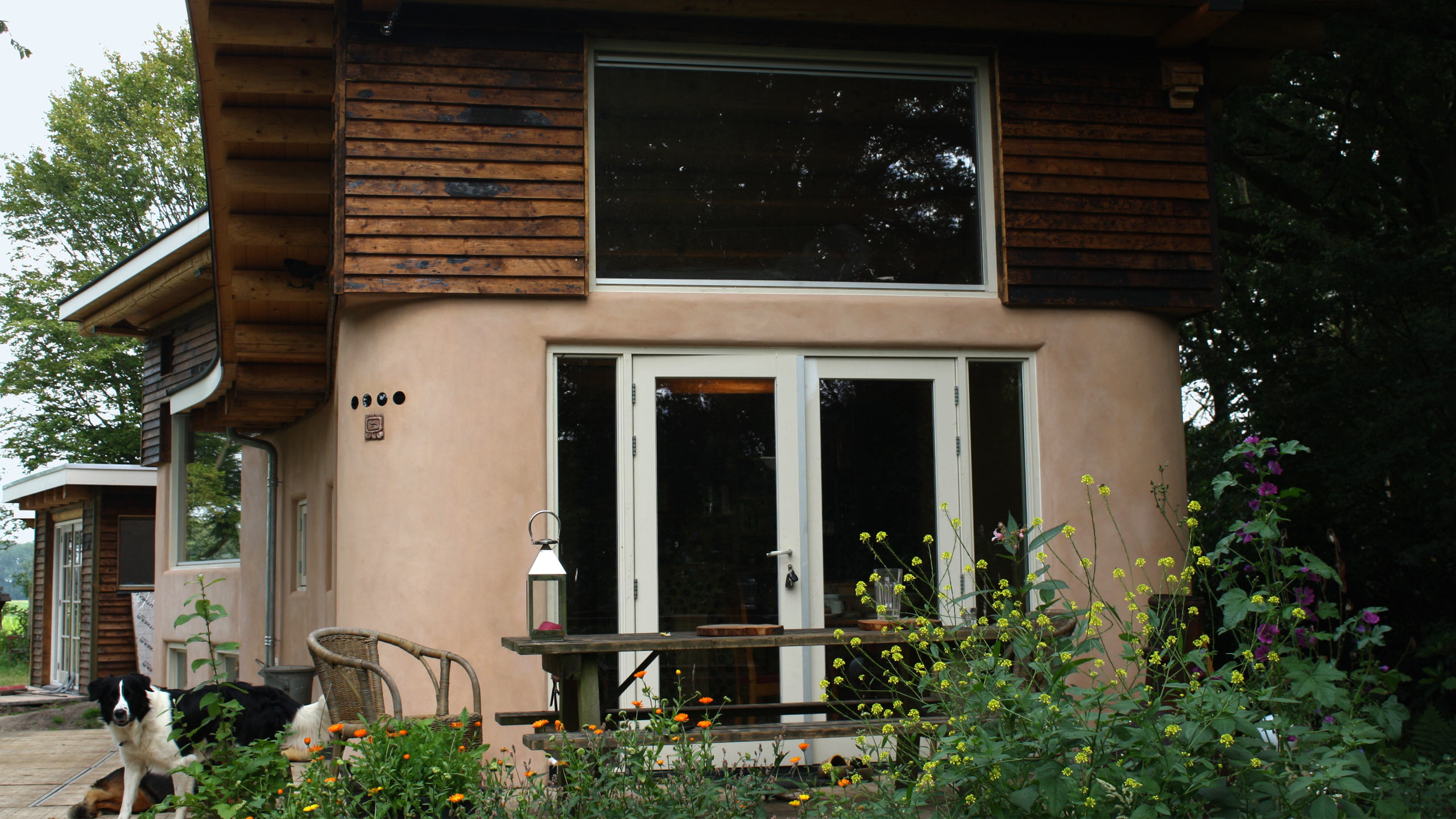 Residential - Country House, Alhambra colour stucco