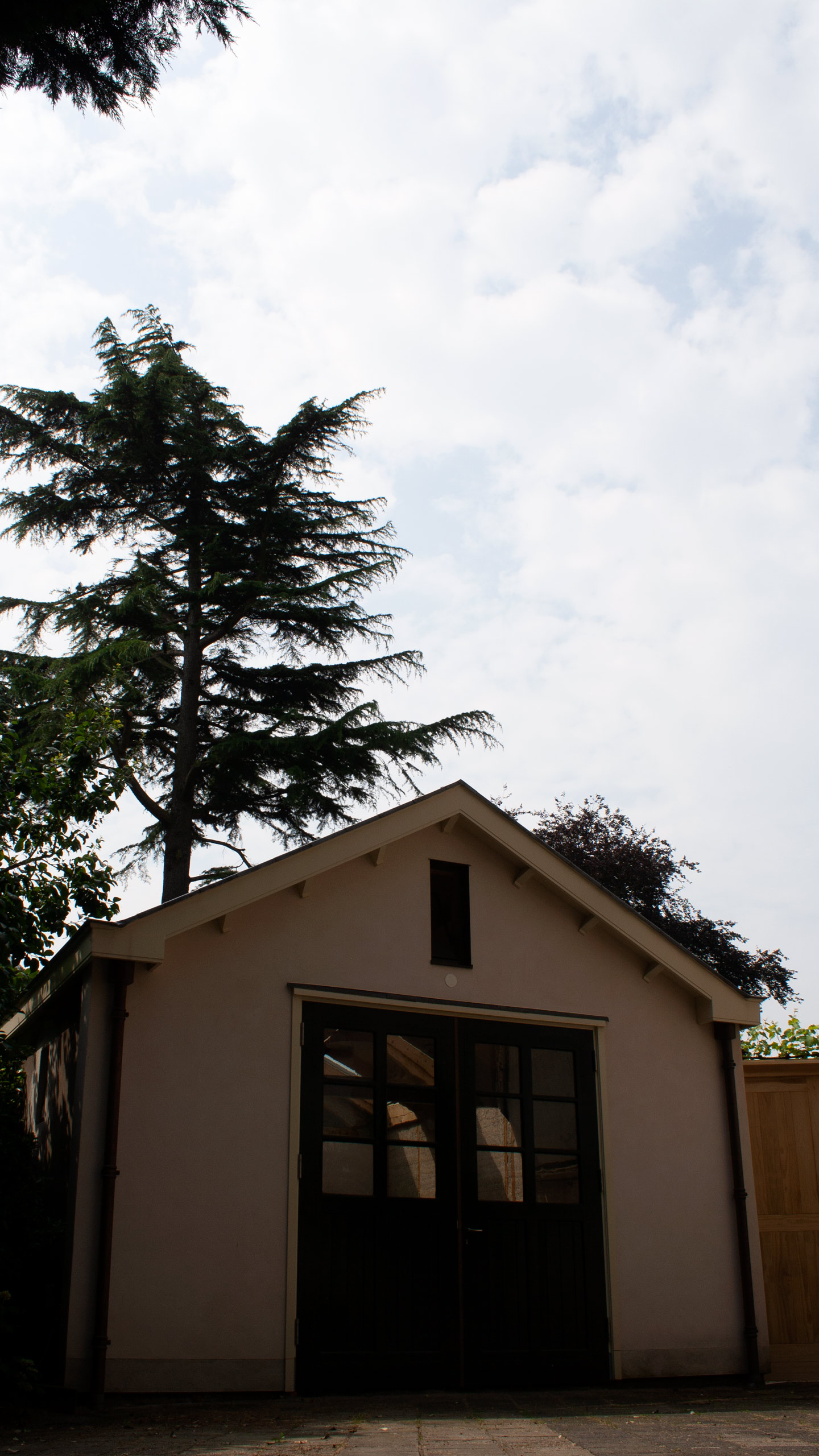 Residential - Guesthouse in city garden , Main entrance