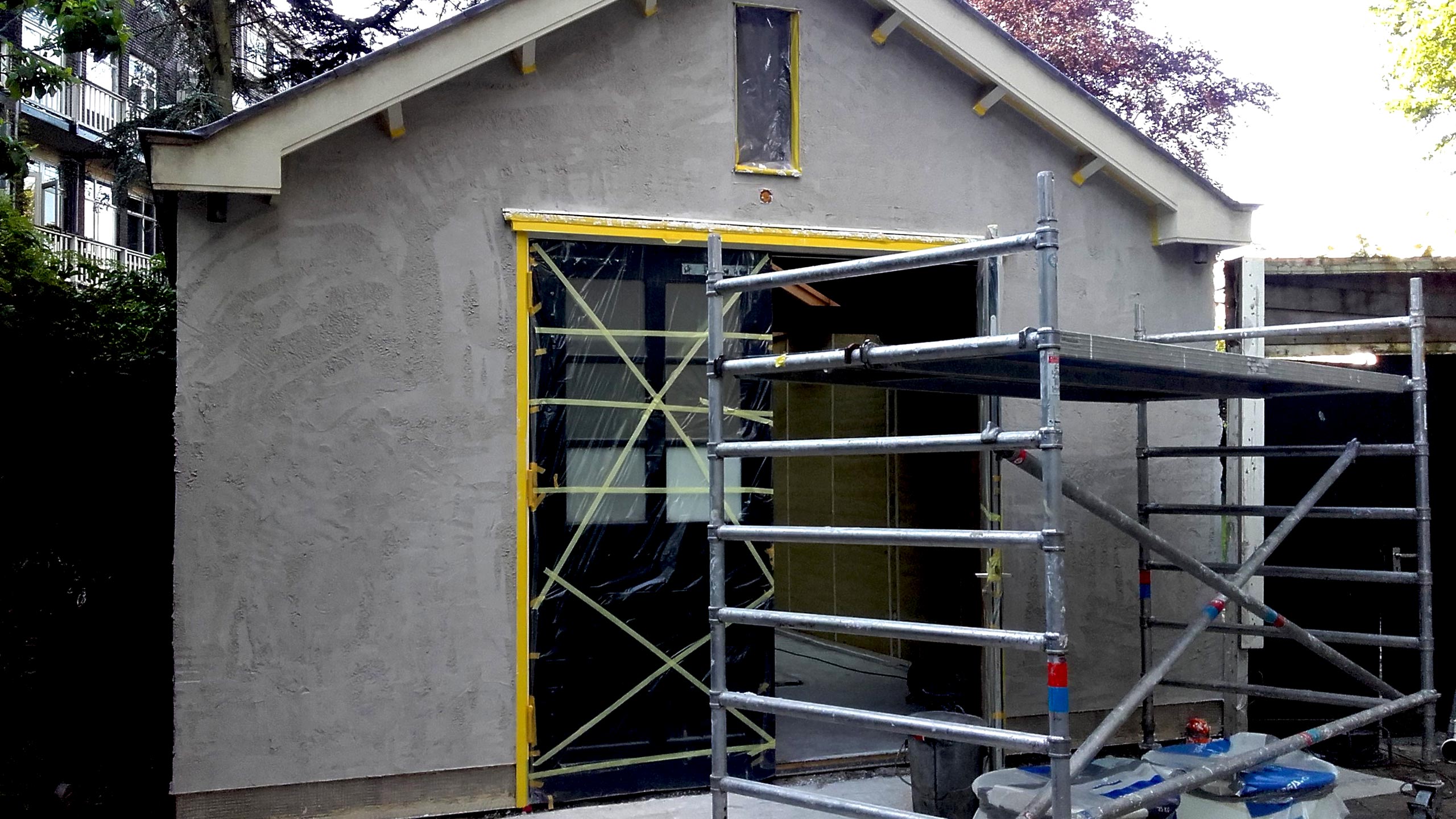 Residential - Guesthouse in city garden , Base layer and plinth